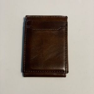 Slim brown wallet with magnetic closure